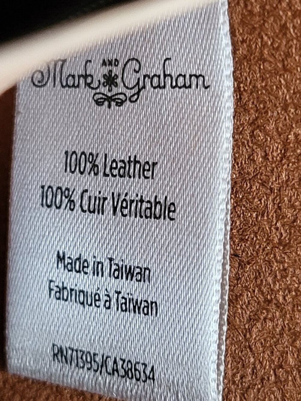 MARK & GRAHAM GENUINE LEATHER PINK CLUTCH - Picture 6 of 6